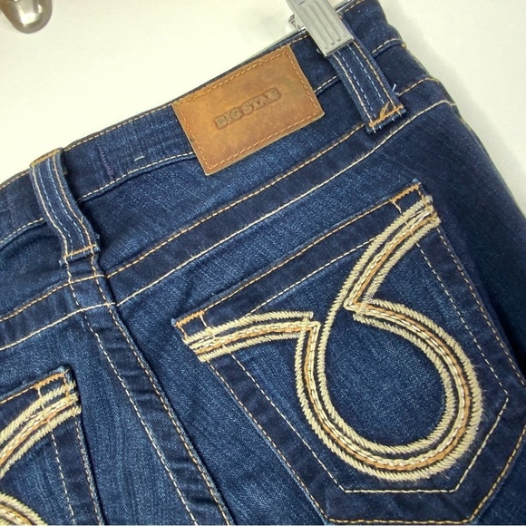 Big Star Live Boot. Dark Wash Jeans. Size 26 L. - Picture 4 of 7